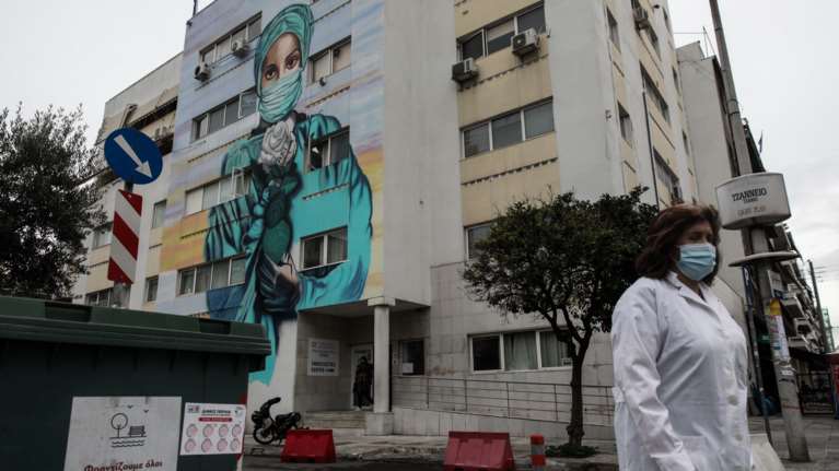 Κορονοϊός: Σχεδόν 7.500 νέα κρούσματα στην Αττική, 1.669 στη Θεσσαλονίκη - Ο χάρτης της διασποράς