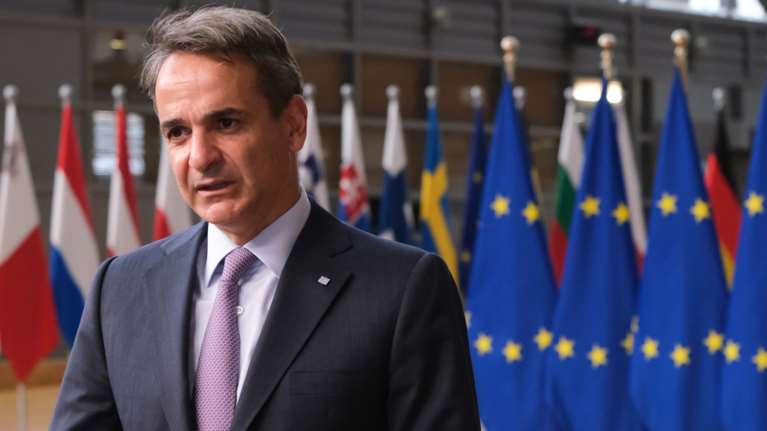 Στη Γλασκώβη αύριο ο Μητσοτάκης: Πώς θα μετατραπεί η Ελλάδα σε κόμβο μεταφοράς πράσινης ενέργειας στην Ευρώπη