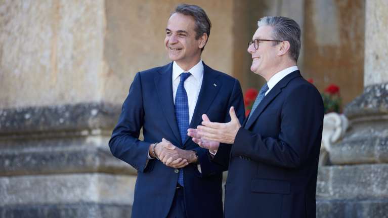 Η διήμερη επίσκεψη Μητσοτάκη στο Λονδίνο: Επενδύσεις, Γλυπτά Παρθενώνα και τεχνητή νοημοσύνη