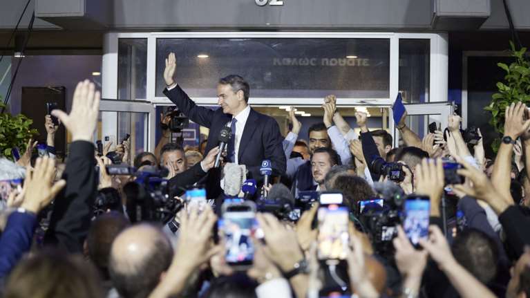 &quot;Ο Τσίπρας τιμωρήθηκε άσχημα, ο Μητσοτάκης πανηγυρίζει&quot;: Πως σχολιάζουν τα γερμανόφωνα ΜΜΕ τις εκλογές