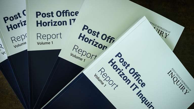 Βρετανία: Το &quot;σκάνδαλο των ταχυδρομείων&quot; ενδέχεται να φταίει για 13 αυτοκτονίες - Γιατί ήθελαν να βάλουν τέλος στη ζωή τους