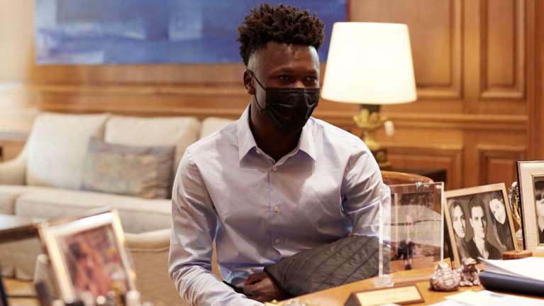 Συγκινεί ο Σαϊντού Καμαρά: Νιώθω την Ελλάδα δεύτερη πατρίδα μου - Θέλω να σπουδάσω και να ζήσω μία κανονική ζωή [βίντεο]