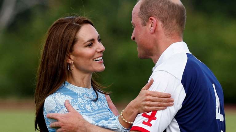 Σε καλό δρόμο η ανάρρωση της Κέιτ Μίντλετον - Τι σηματοδοτούν οι όλο και πιο συχνές εμφανίσεις του πρίγκιπα Γουίλιαμ