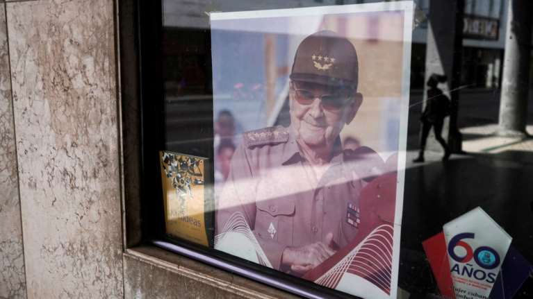 Τέλος εποχής στην Κούβα: Ο Ραούλ Κάστρο παραδίδει την ηγεσία του Κόμματος στη &quot;νέα γενιά&quot;