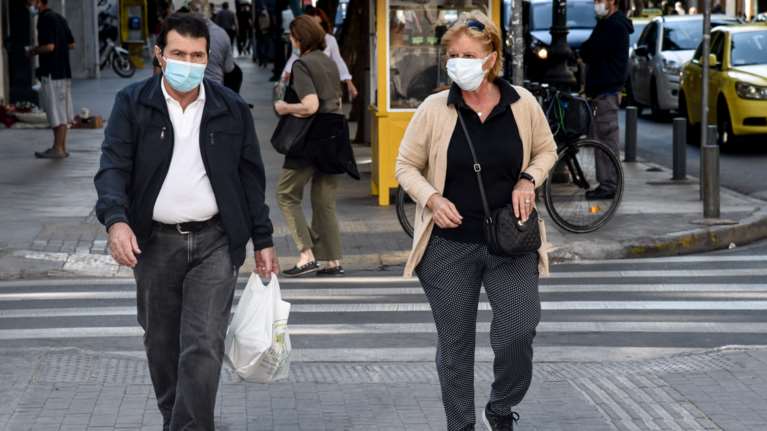 Κορονοϊός: Στο επίκεντρο της πανδημίας η Αττική με 290 νέα κρούσματα και η Θεσσαλονίκη με 197