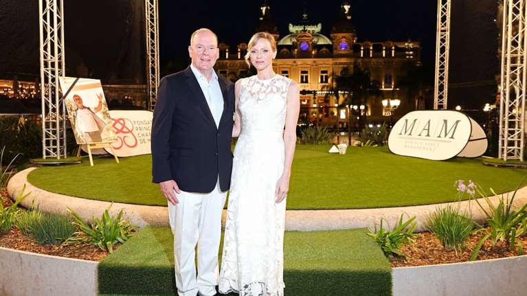 Πριγκίπισσα Σαρλίν: Η νέα... νυφική εμφάνιση στο πλευρό του Αλβέρτου - Τα επαινετικά σχόλια