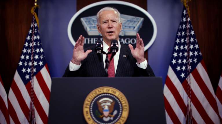 Πονοκέφαλος για τον Μπάιντεν ο "εμφύλιος" μεταξύ προοδευτικών και συντηρητικών Δημοκρατικών