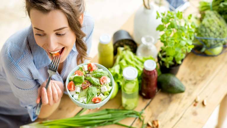 Η υγιεινή διατροφή που &quot;αντιστοιχεί&quot; σε 4.000 βήματα ημερησίως - Νέα μελέτη με δοκιμασία άσκησης