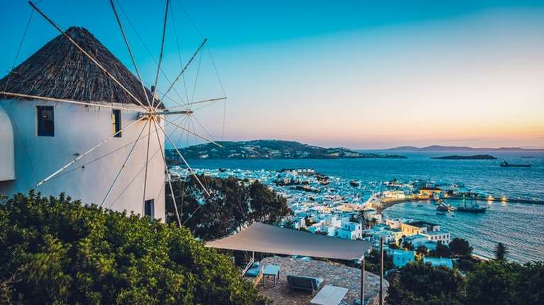 Έρχονται κατεδαφίσεις αυθαιρέτων στη Μύκονο με ΜΑΤ και μπουλντόζες - Άλλοι 130 αστυνομικοί στο νησί