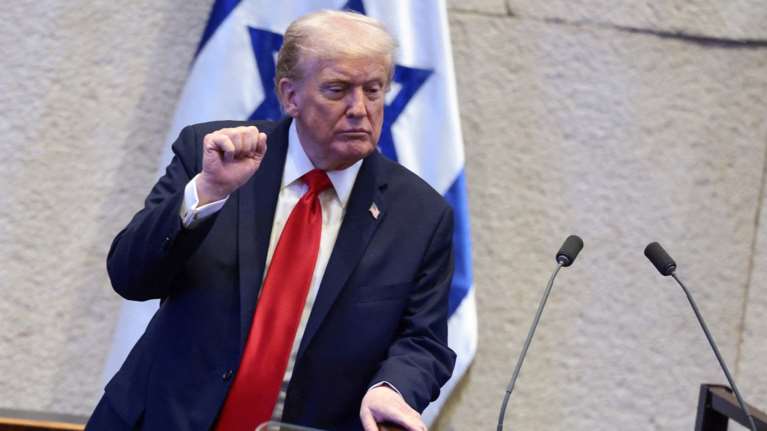 Απέναντι στις επικρίσεις, ο Ντόναλντ Τραμπ επαναλαμβάνει ότι η υγεία του είναι "τέλεια":  "Εσκισα"