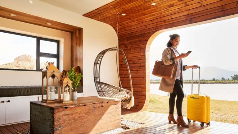 Γιώργος Πιτσιλής: Στα 830 εκατ. ευρώ τα φορολογικά έσοδα από τη βραχυχρόνια μίσθωση το 2024 - Δεκαπλάσια από το 2017