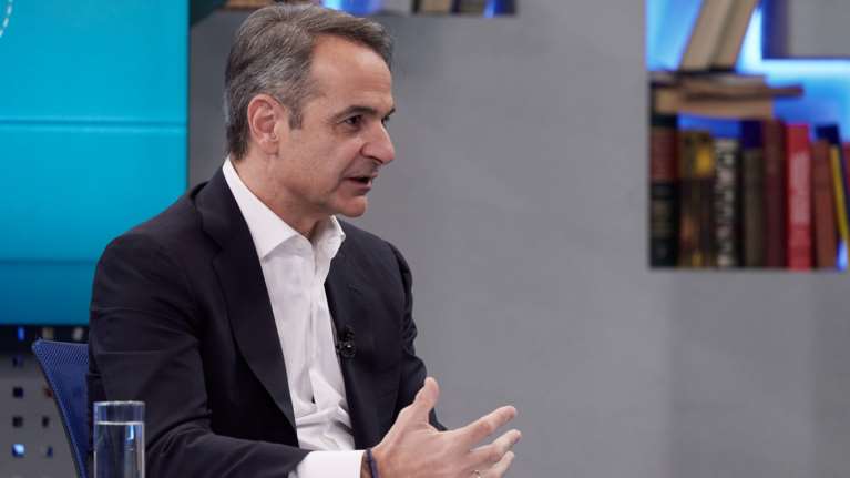 Ο Κυριάκος Μητσοτάκης δεν πέταξε σήμερα για το Νταβός εξαιτίας της κακοκαιρίας - Ισως πάει αύριο