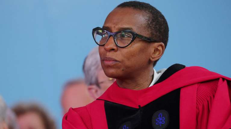 Παραιτήθηκε η πρόεδρος του Πανεπιστημίου Χάρβαρντ - Το σκάνδαλο λογοκλοπής και οι επικρίσεις για αντισημιτικά σχόλια