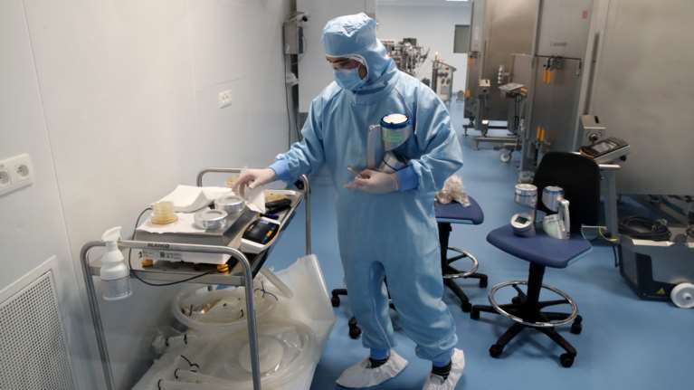 Κορονοϊός: Μεγάλη αύξηση στους θανάτους - 51 νεκροί, 1.608 νέα κρούσματα και 379 διασωληνωμένοι