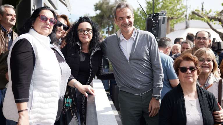 Μητσοτάκης για Τσίπρα - Βαρουφάκη: Σταματήστε να παίζετε &quot;Monopoly&quot; με τις ζωές και τις καταθέσεις των Ελλήνων