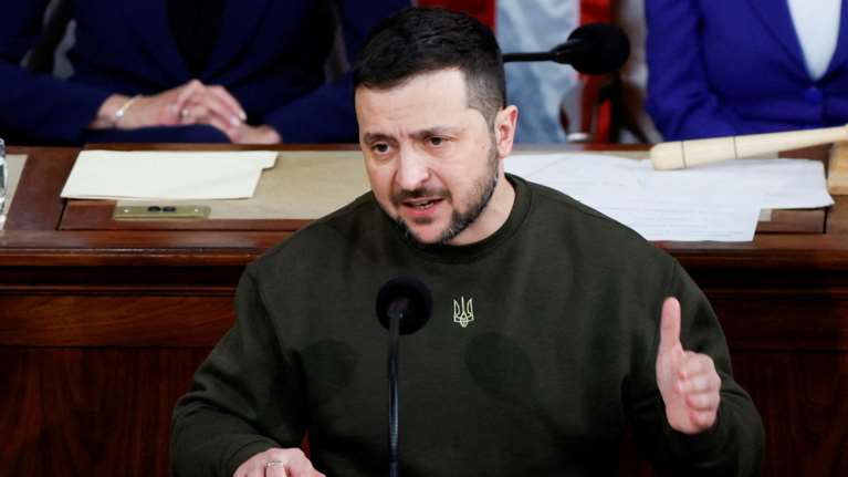 Ζελένσκι: Οι Ουκρανοί δεν περιμένουν το θαύμα των Χριστουγέννων, το δημιουργούν μόνοι τους