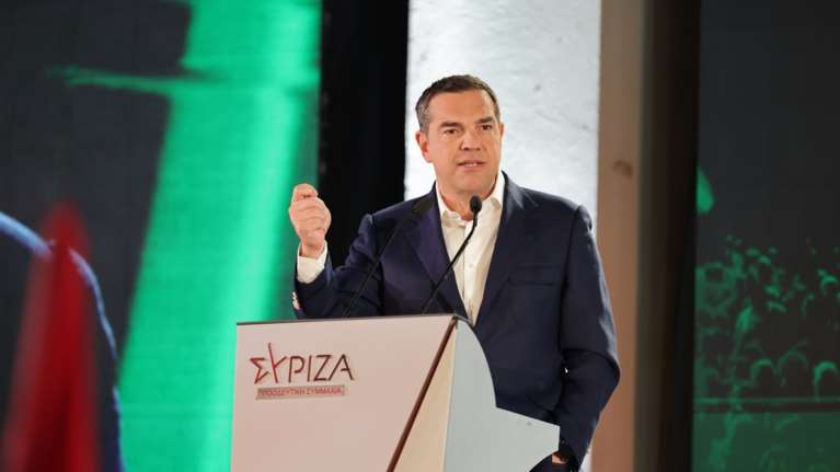 ΣΥΡΙΖΑ: Μέσω Βουλής πιέζει την κυβέρνηση για την τραγωδία στα Τέμπη - Συνέντευξη Τσίπρα σε Τζίμα &amp; Πρετεντέρη