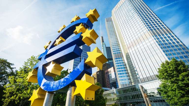 Στο &quot;μικροσκόπιο&quot; της ΕΚΤ τα επιτόκια το φθινόπωρο - Πόσο πιθανή είναι η μείωση, τι θα κρίνει τις αποφάσεις