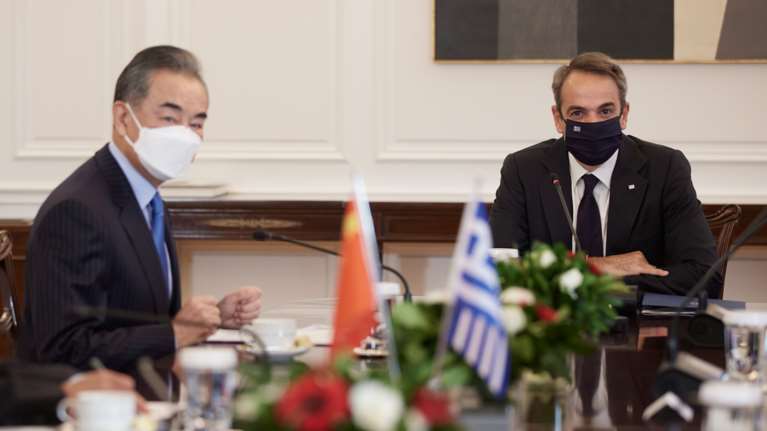 Μήνυμα στην Τουρκία η ρητή αναφορά του Κινέζου Υπουργού Εξωτερικών για το Δίκαιο της Θάλασσας