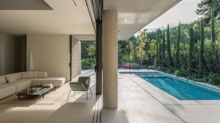 Summer In The City final part: Κατοικία Στον Διόνυσο