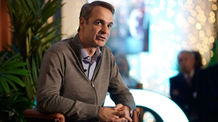 Η ανάρτηση του πρωθυπουργού για τον Βασίλη Καρρά: Μία γνήσια λαϊκή φωνή σίγησε