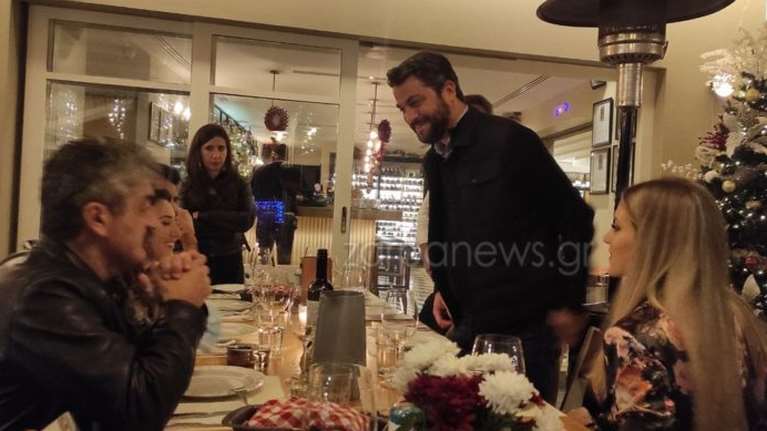 Με τον Δήμαρχο Χανίων δείπνησαν οι συντελεστές του &quot;Σασμού&quot; στο παλιό λιμάνι [εικόνες]