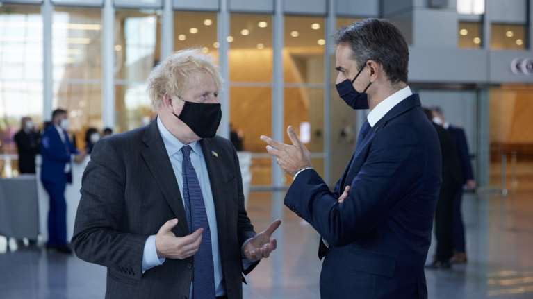 Τετ α τετ Μητσοτάκη - Τζόνσον στο Λονδίνο για Γλυπτά του Παρθενώνα, επενδύσεις, τουρισμό και Brexit