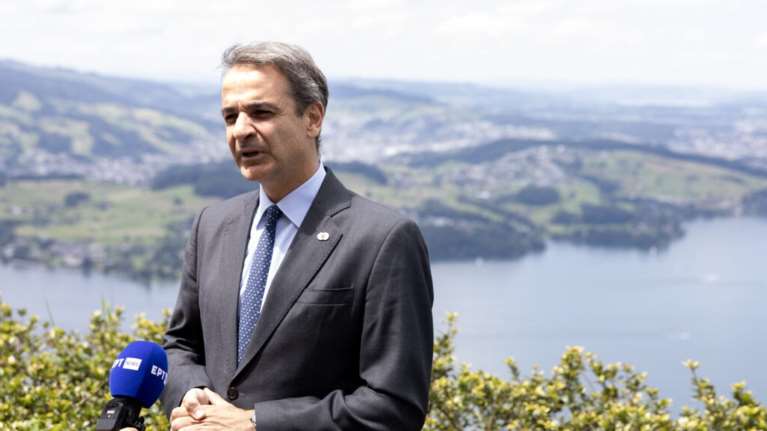 Μητσοτάκης: &quot;Ανάγκη να επιτευχθεί βιώσιμη ειρήνη στην Ουκρανία&quot;- Επαφές πριν το άτυπο δείπνο της Δευτέρας