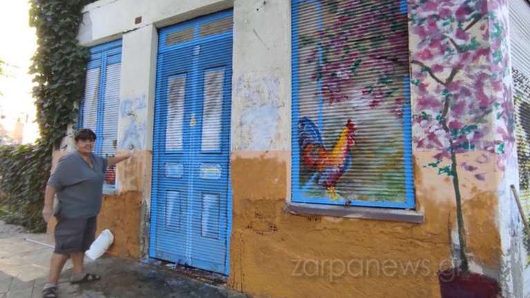 Χανιά: Αυτοδίδακτη ζωγράφος έπιασε το πινέλο της και έκανε αγνώριστο εγκαταλελειμμένο κτίριο [εικόνες -βίντεο]