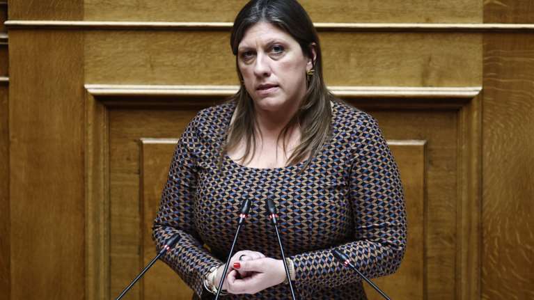 Κωνσταντοπούλου: "Εγώ προσωπικά "έχω σκίσει πολλά καλσόν" - Είναι φράση με "ταξικό" πρόσημο όχι σεξιστικό"