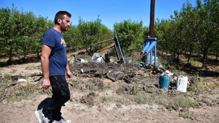 &quot;Ολοκληρωτική η καταστροφή, δεν έχει μείνει τίποτα&quot; - Σε απόγνωση Λαρισαίος κτηνοτρόφος