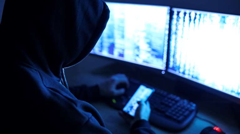 Sextortionscam: Σεξουαλικοί εκβιασμοί μέσω email - Οδηγίες προστασίας από την ΕΛ.ΑΣ.