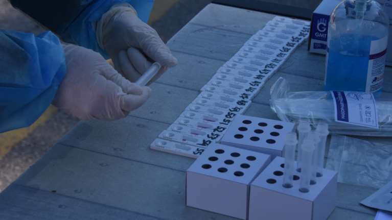 Θεσσαλονίκη: PCR τεστ με 27 ευρώ εξασφάλισε ο δήμαρχος Νεάπολης Συκεών