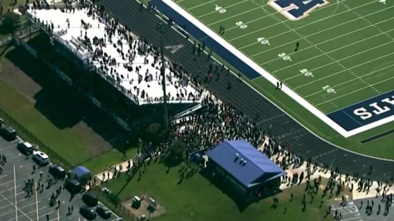 ΗΠΑ: Πυροβολισμοί σε λύκειο στην Τζόρτζια - Τέσσερις νεκροί και δεκάδες τραυματίες