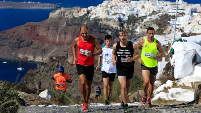 Η απόλυτη αθλητική εμπειρία του Santorini Experience έρχεται στις 3-6 Οκτωβρίου στη Σαντορίνη