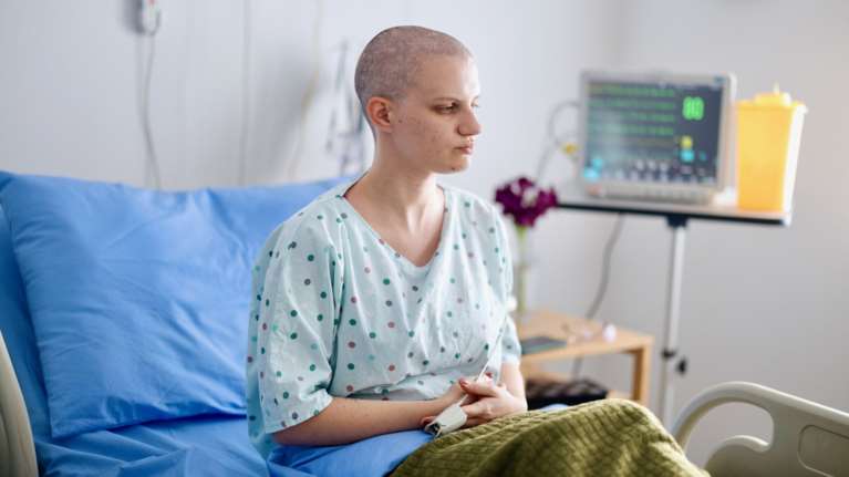 Καρκίνος: Τα τέσσερα απρόσμενα συμπτώματα που πρέπει να γνωρίζουμε