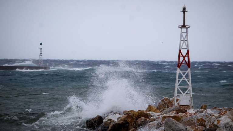 ΕΜΥ: Έκτακτο δελτίο θυελλωδών ανέμων - Σε ποιες περιοχές προβλέπονται 8 και 9 μποφόρ