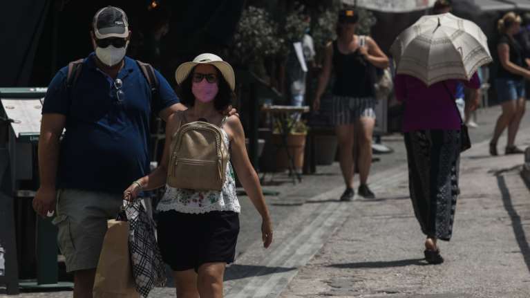 Καύσωνας: Σε κλοιό ολόκληρη η Ελλάδα - Δείτε live το φαινόμενο και τις θερμοκρασίες σε όλη τη χώρα