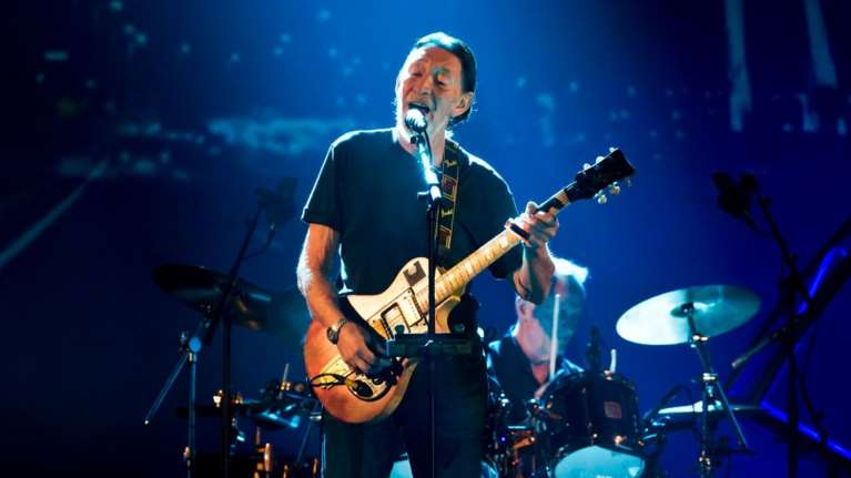 Πέθανε ο τραγουδιστής Chris Rea  - Γνωστός για τα "Road to Hell" και "Driving Home For Christmas"