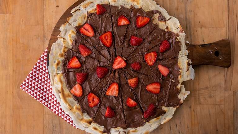 Πώς να φτιάξετε πίτσα με σοκολάτα σε 5 βήματα - Καταπληκτική συνταγή, ιδανική για κάθε ώρα της ημέρας