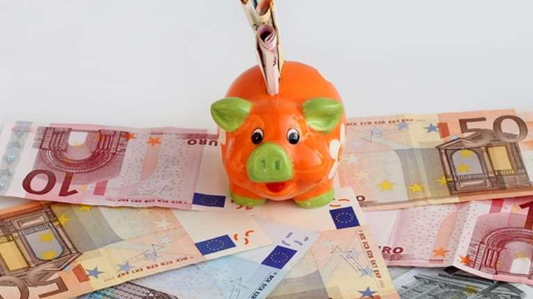 Τι επιτόκιο προσφέρουν οι τράπεζες για τις καταθέσεις - Μηδενικό το ταμιευτήριο, &quot;φτωχές&quot; οι προθεσμιακές