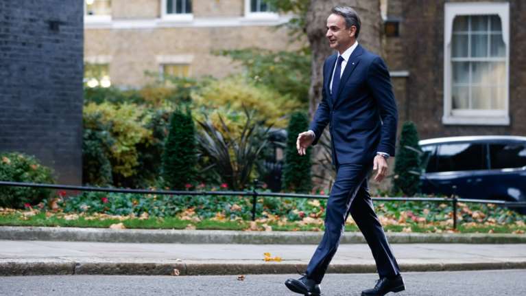 Συνάντηση Μητσοτάκη με Έλληνες του Λονδίνου: Για τη ψήφο των Ελλήνων του εξωτερικού και το brain drain