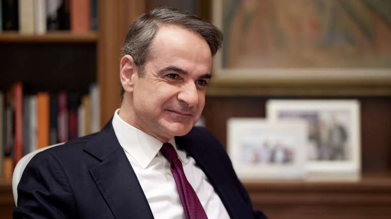 Για πρωτογενές πλεόνασμα, σεισμούς, μείωση εισφορών και γυρίσματα ταινίας η κυριακάτικη ανάρτηση του Κυριάκου Μητσοτάκη