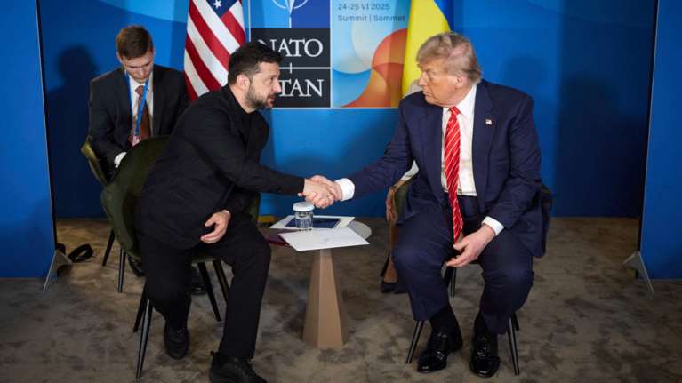 &quot;Σας ευχαριστώ&quot;: Συμφώνησαν Τραμπ και Ζελένσκι για την ενίσχυση της αεράμυνας της Ουκρανίας καθώς μαίνεται ο πόλεμος