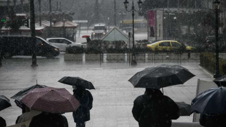 Πρόγνωση Μαρουσάκη: Έντονες βροχές και καταιγίδες από τη Δευτέρα - Πολικές αέριες μάζες από την Ουκρανία ρίχνουν τη θερμοκρασία