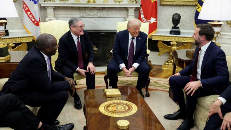 Συνάντηση Τραμπ- Στάρμερ: Δεν υπάρχει συμφωνία για κατάπαυση πυρός στην Ουκρανία - Αύριο οι υπογραφές για τα ορυκτά