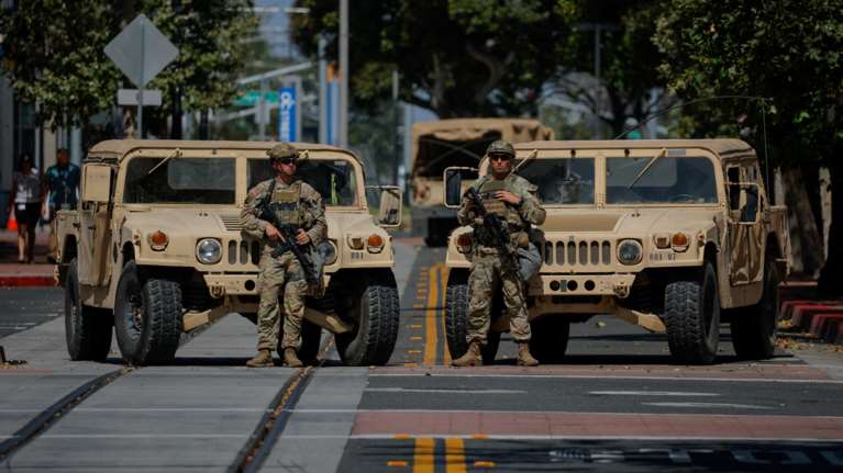 Αμερικανικές πόλεις &quot;στα χέρια&quot; της εθνοφρουράς: Δυνάμεις της ίσως αναπτυχθούν και στο Μέμφις