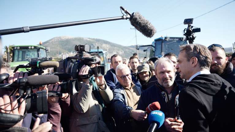 Το μεσημέρι της Τρίτης (13/2) η συνάντηση του Μητσοτάκη με τους αγρότες- Ποιοί θα κάτσουν στο τραπέζι