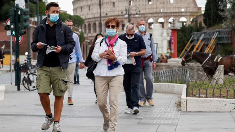 ΠΟΥ: Ελπίζουμε να μη χρειαστούν εθνικά lockdown, αλλά η Ευρώπη πρέπει να &quot;τρέξει&quot;