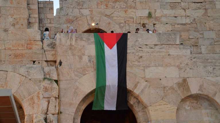 Παρέμβαση υπέρ της Παλαιστίνης στο Ηρώδειο [εικόνες - βίντεο]